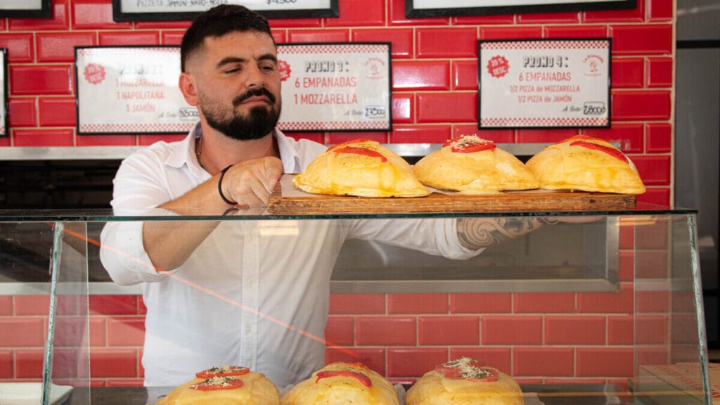 empanadas, Martín Mendoza, pizzería La Bicicleta
